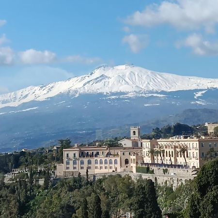 Aly Art Apartment Taormina Duomo, Gulf&Etna view Exterior foto