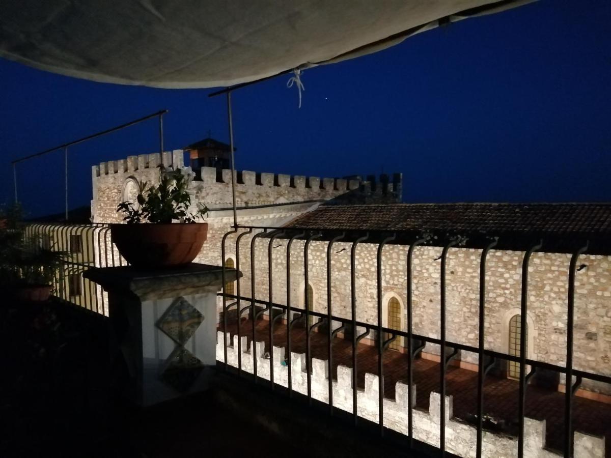 Aly Art Apartment Taormina Duomo, Gulf&Etna view Exterior foto