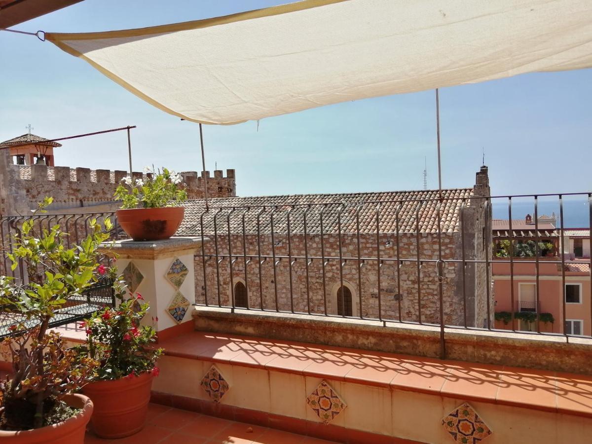 Aly Art Apartment Taormina Duomo, Gulf&Etna view Exterior foto