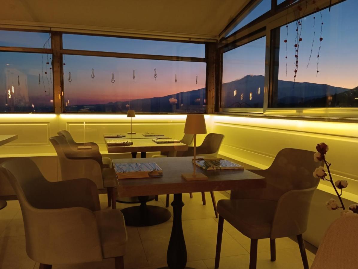 Aly Art Apartment Taormina Duomo, Gulf&Etna view Exterior foto